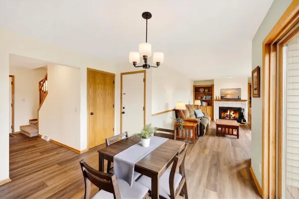$499,900 | 434 South Burr Oak Avenue, Oregon, WI 53575