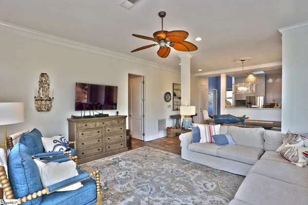 $995,000 | 323 Blue Water Way, West Union, SC 29696