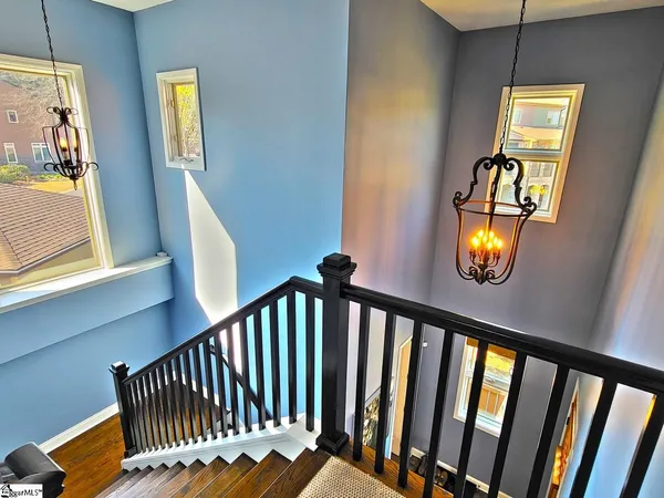 $995,000 | 323 Blue Water Way, West Union, SC 29696