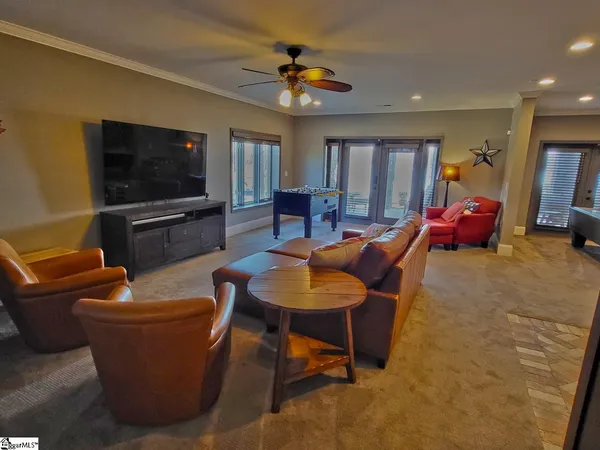 $995,000 | 323 Blue Water Way, West Union, SC 29696