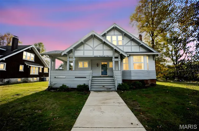 $310,000 | 701 Forest Avenue, Belleville, IL 62220