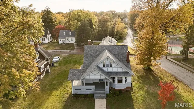 $310,000 | 701 Forest Avenue, Belleville, IL 62220