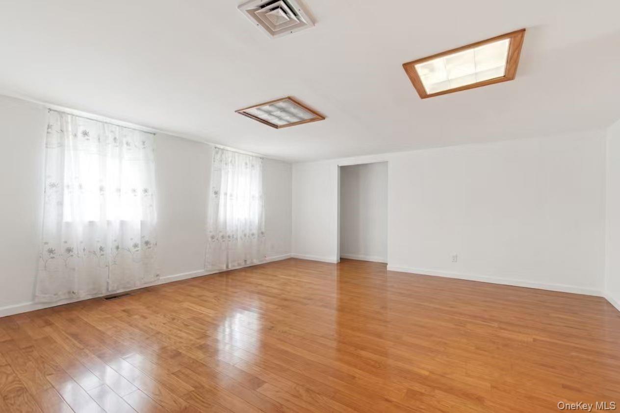 319 38th Road Queens, NY 11363 - Photo 25 of 41 Gallery Image 25