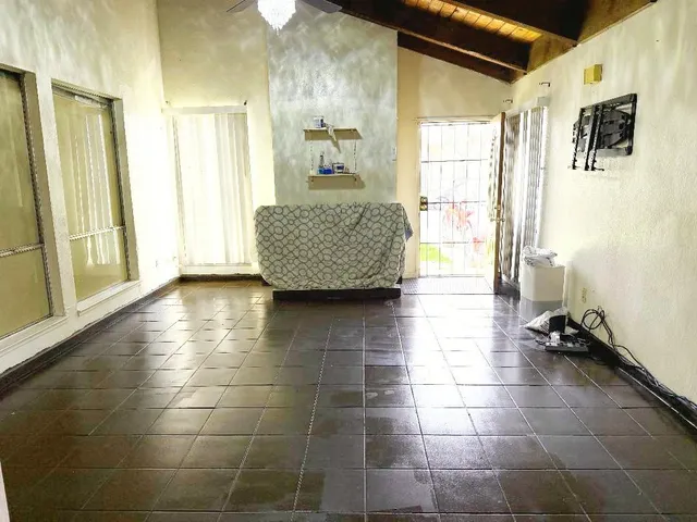 $470,000 | 7129 Kelley Drive, Stockton, CA 95207