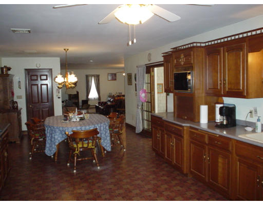 6 Alden Road Lakeville, MA 02347 - Photo 4 of 8 Gallery Image 4