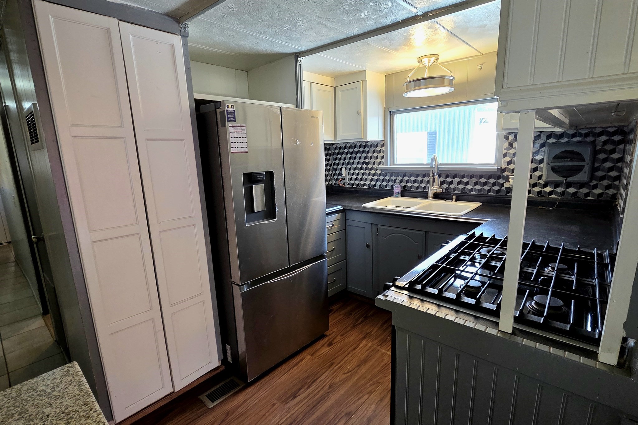 1760 Westover Road, Unit 5 Chicopee, MA 01020 - Photo 11 of 21 Gallery Image 11