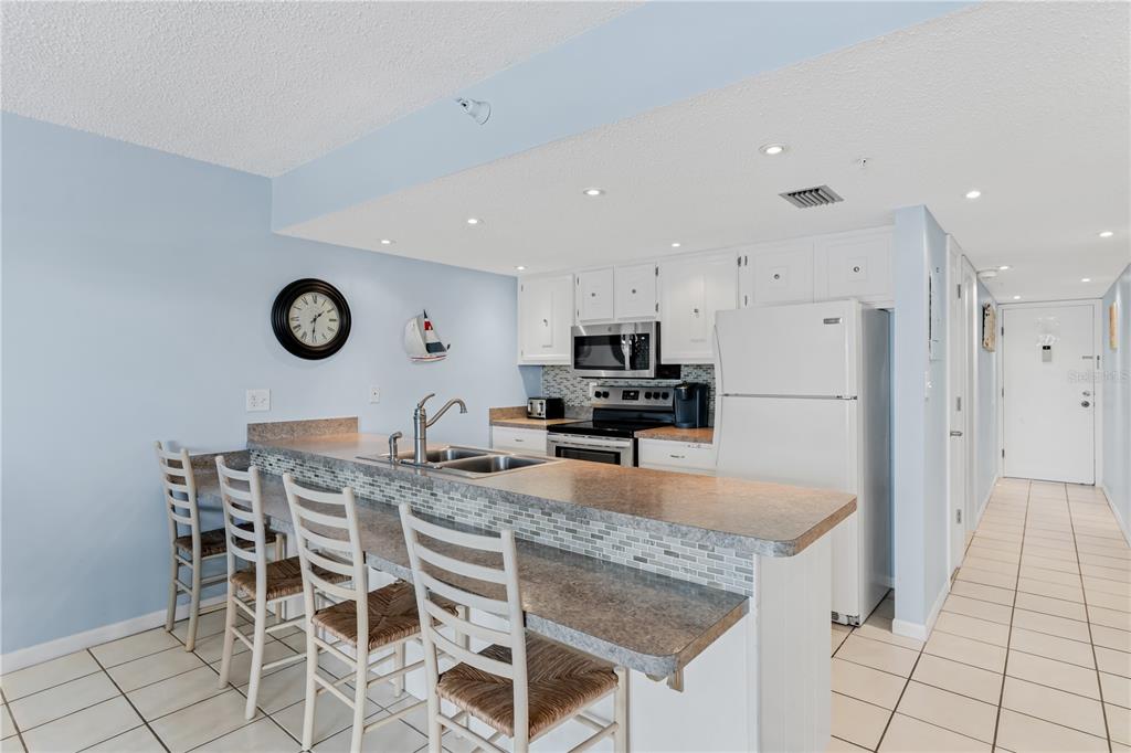 50 Gulf Boulevard, Unit 207 Indian Rocks Beach, FL 33785 - Photo 12 of 35