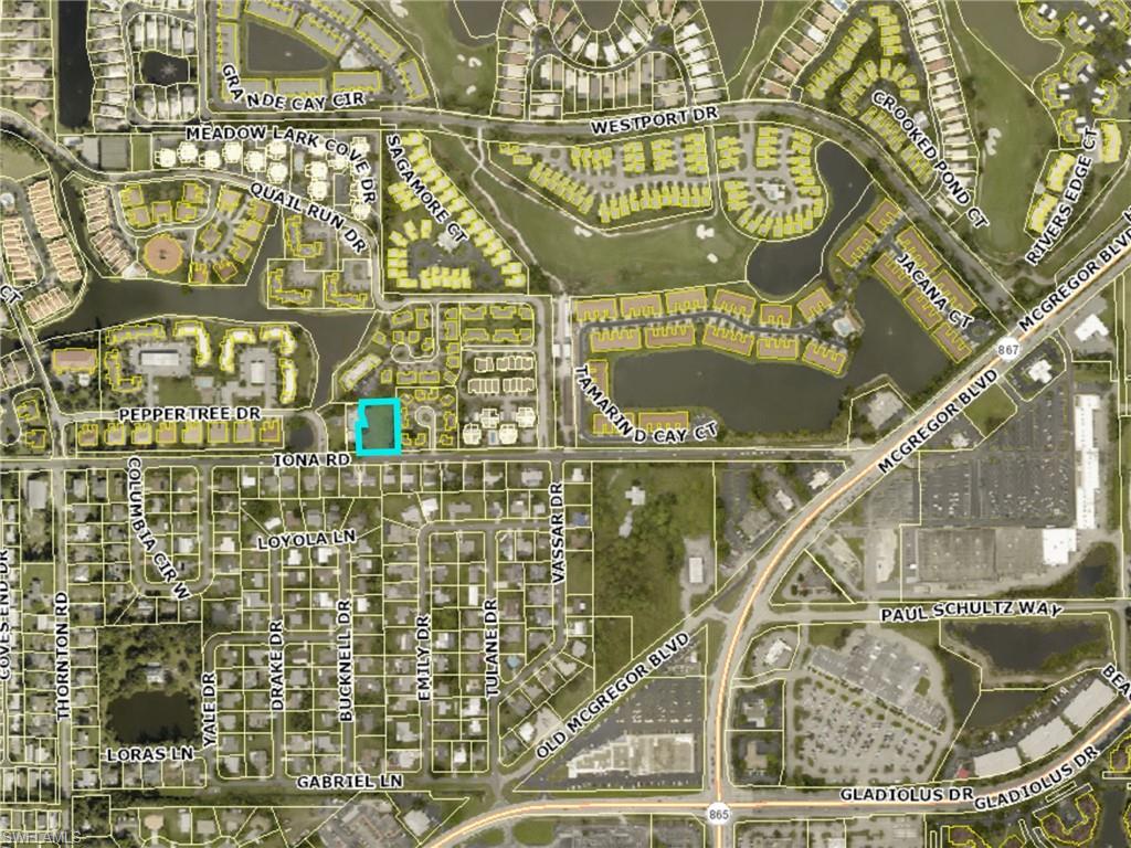 11750 Iona Road Fort Myers, FL 33908 - Photo 11 of 13 a view of entryway