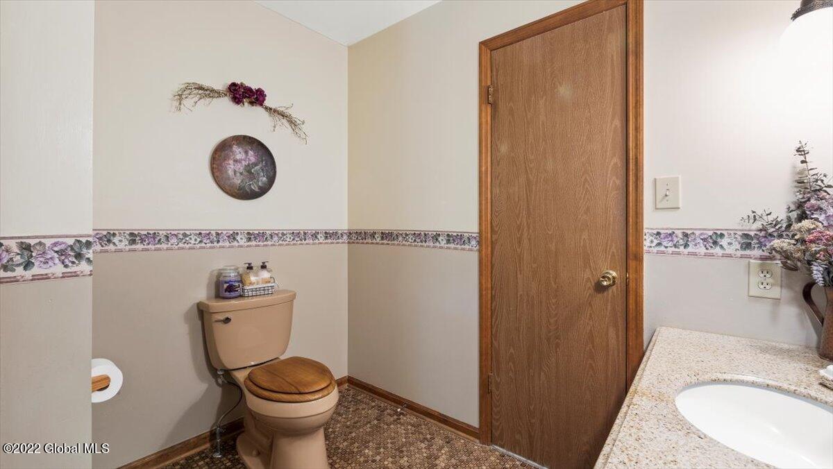 63 Paradowski Road Schenectady, NY 12302 - Photo 25 of 35 26-P1000516