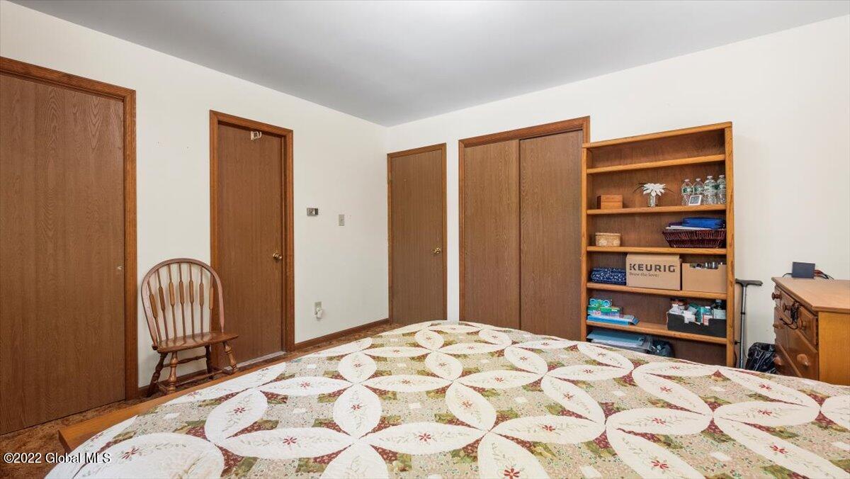 63 Paradowski Road Schenectady, NY 12302 - Photo 27 of 35 28-P1000571