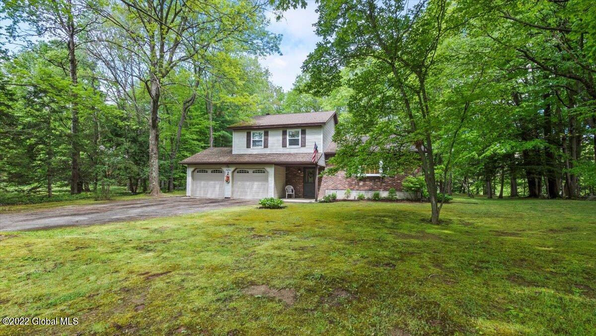 63 Paradowski Road Schenectady, NY 12302 - Photo 3 of 35 03-P1000088