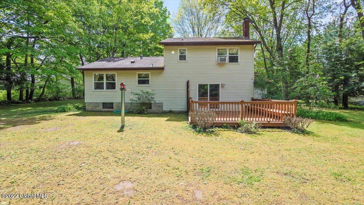 63 Paradowski Road Schenectady, NY 12302 - Photo 8 of 35 09-P1000263