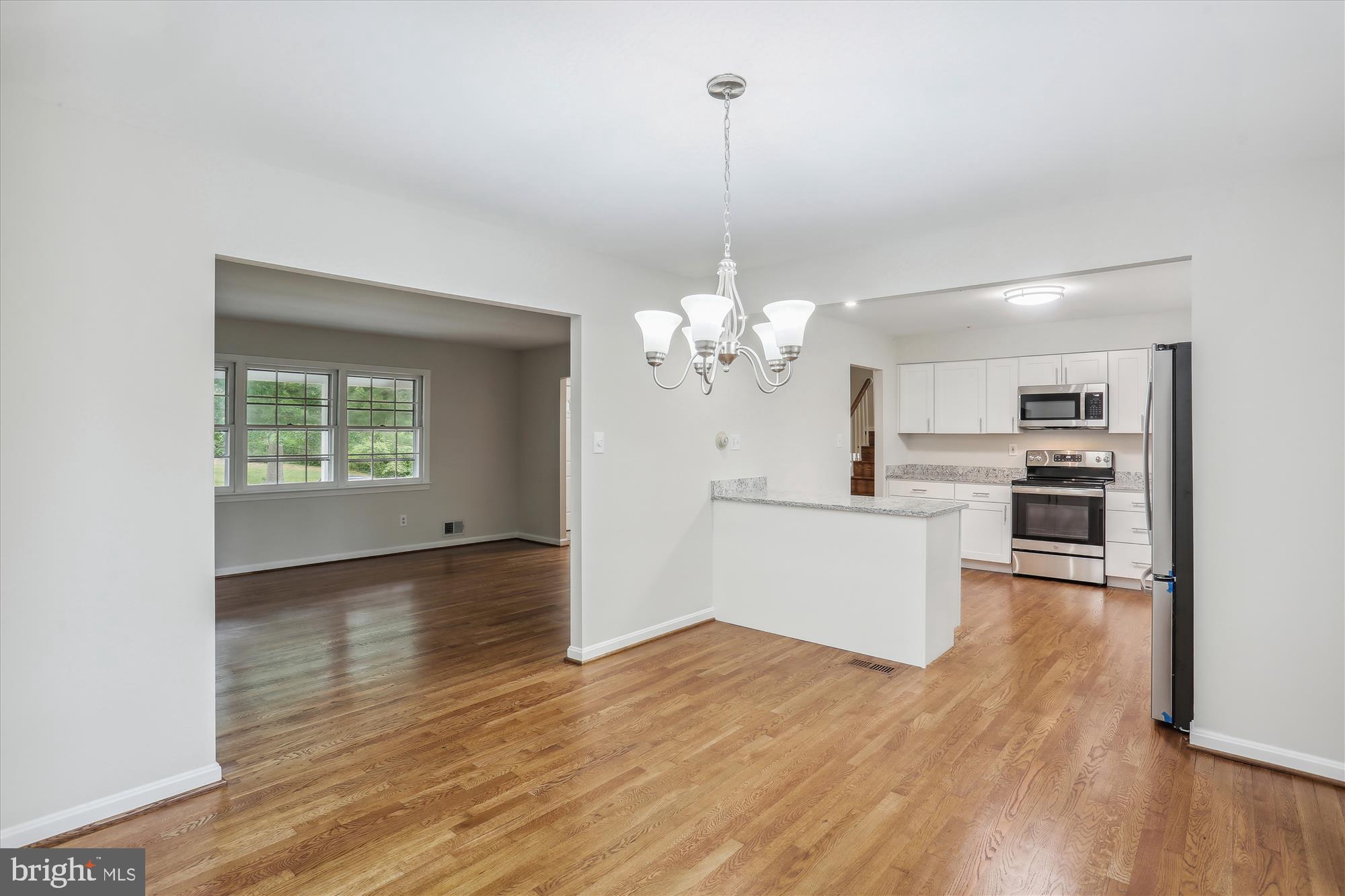 7220 Righters Mill Road Derwood, MD 20855 - Photo 8 of 57 Dining room
