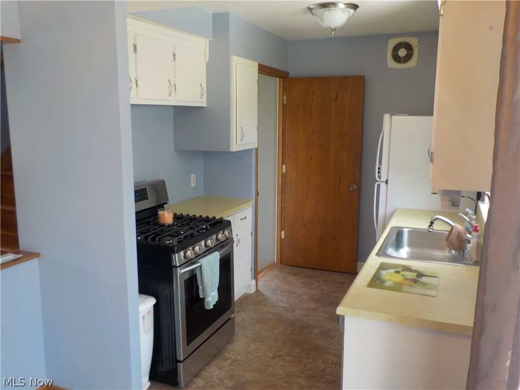 30309 Barjode Road Willowick, OH 44095 - Photo 8 of 18 Gallery Image 8