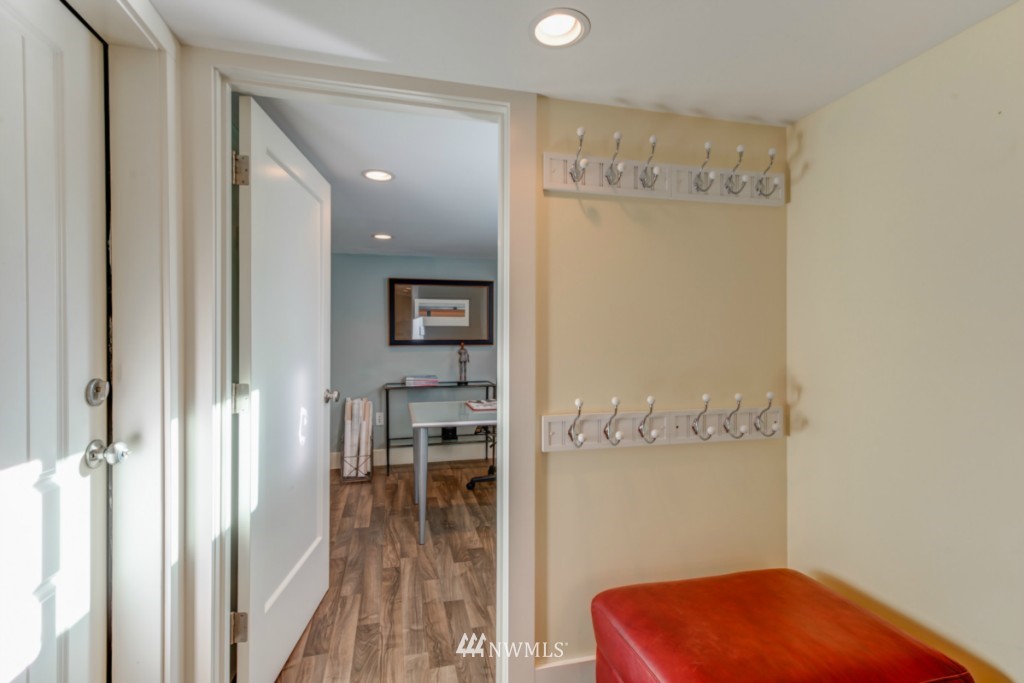 556 North 83rd Street Seattle, WA 98103 - Photo 22 of 25 Gallery Image 22