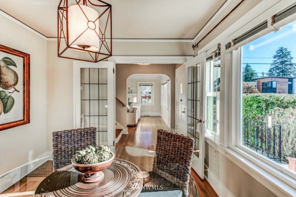 556 North 83rd Street Seattle, WA 98103 - Photo 4 of 25 Gallery Image 4