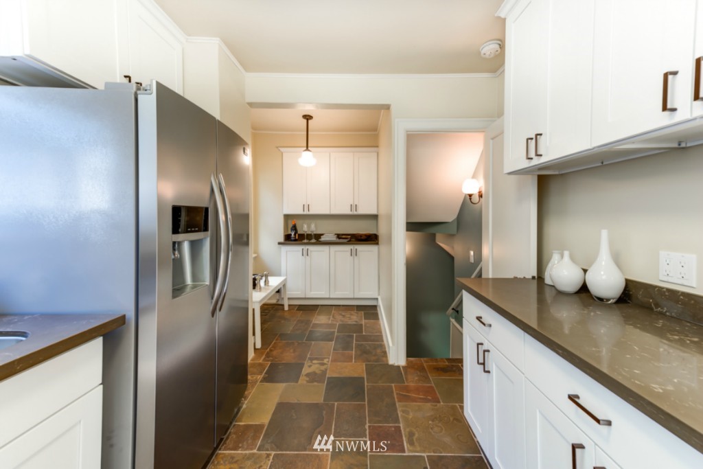 556 North 83rd Street Seattle, WA 98103 - Photo 8 of 25 Gallery Image 8