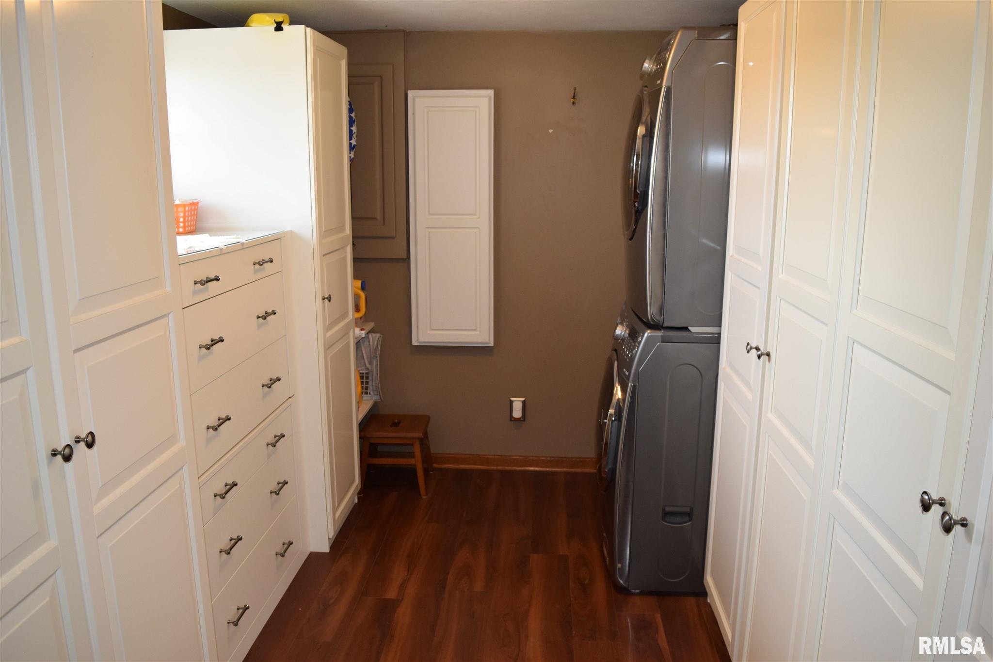 9329 114th Avenue West Taylor Ridge, IL 61284 - Photo 8 of 18 Gallery Image 8