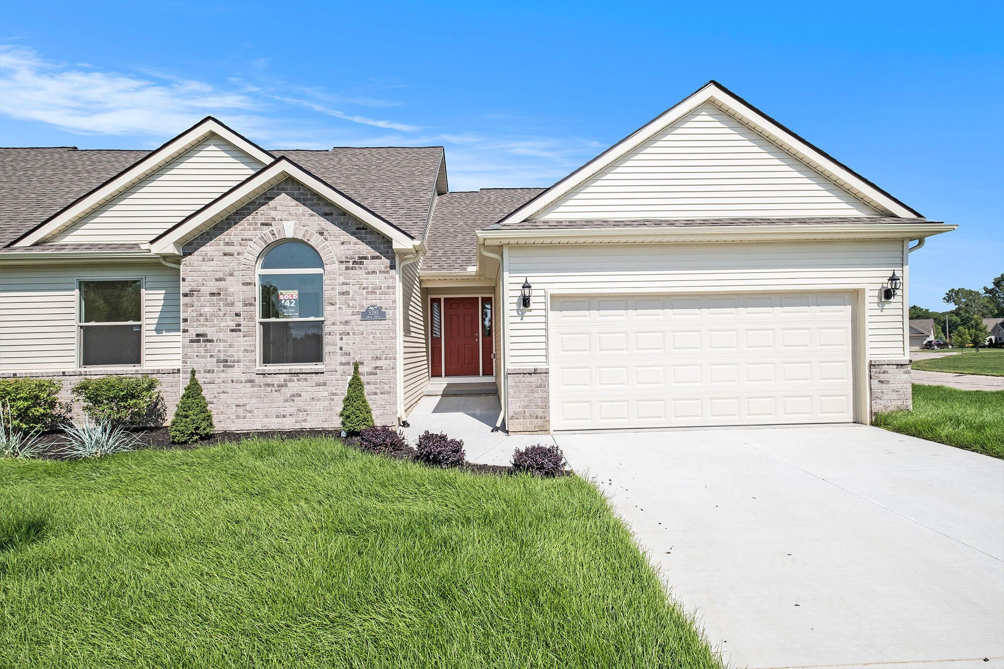 5391 Swan Drive Burton, MI 48509 - Photo 1 of 24 FRONT