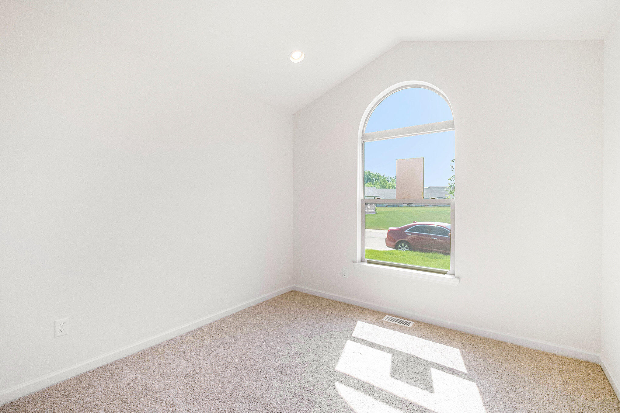 5391 Swan Drive Burton, MI 48509 - Photo 14 of 24 011_file_467