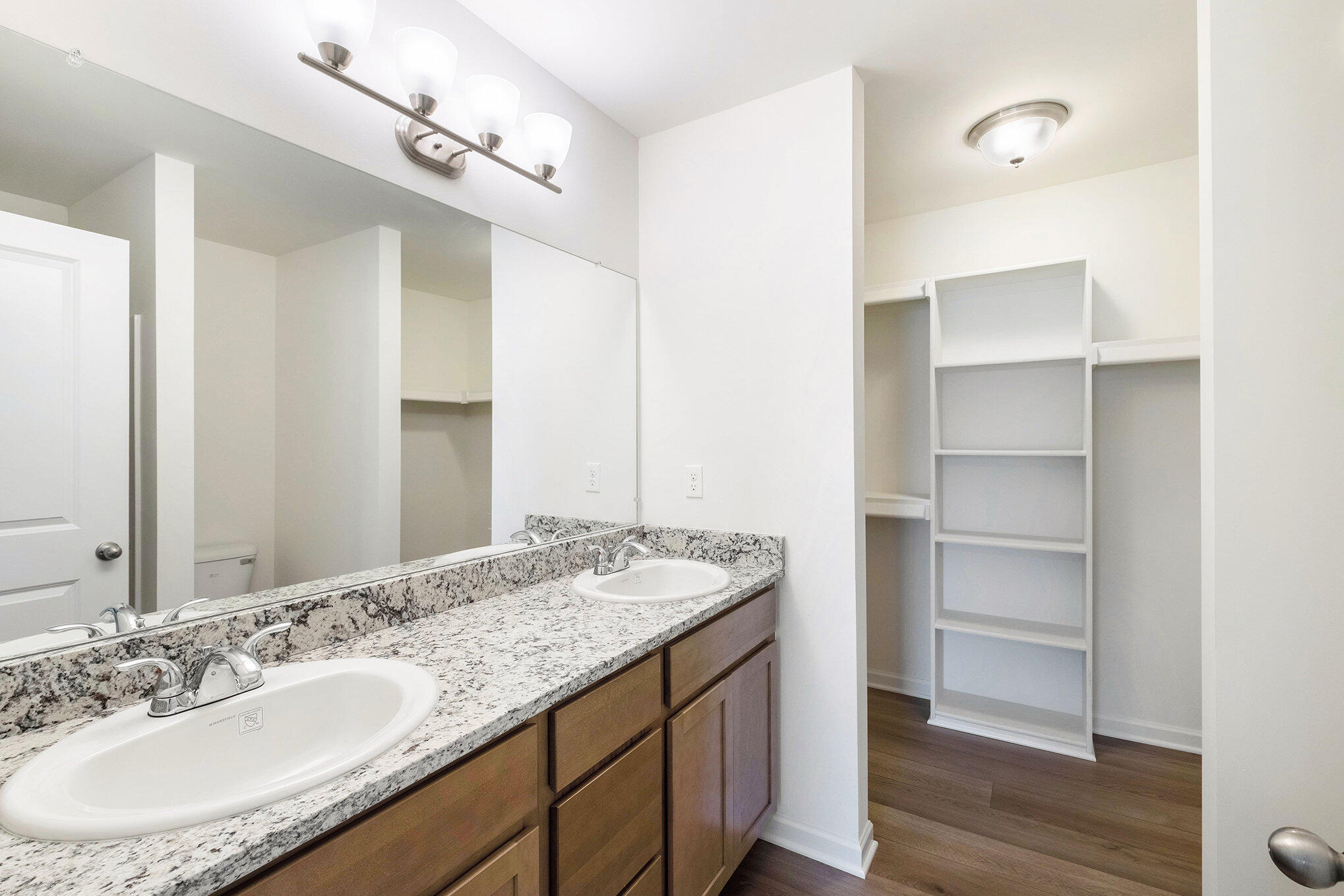 5391 Swan Drive Burton, MI 48509 - Photo 16 of 24 013_file_616