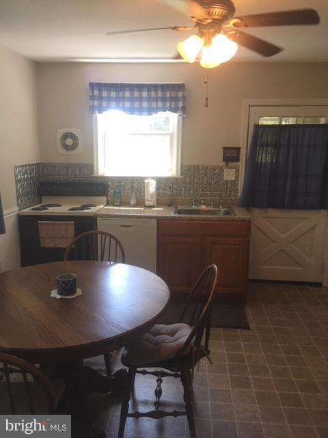 20614 West Liberty Road White Hall, MD 21161 - Photo 22 of 28 Kitchen
