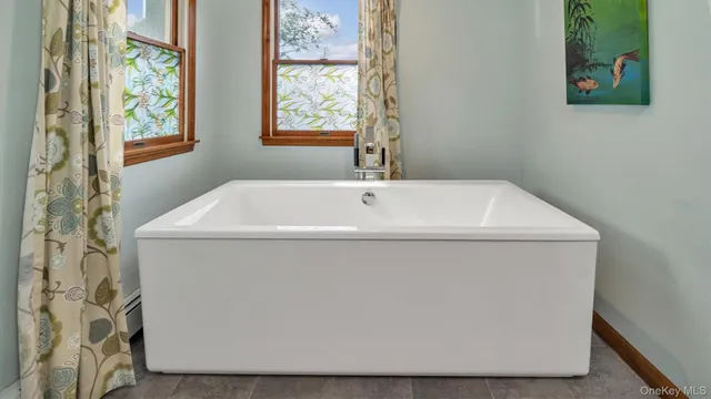 $995,000 | 181 Landing Lane, Baiting Hollow, NY 11933