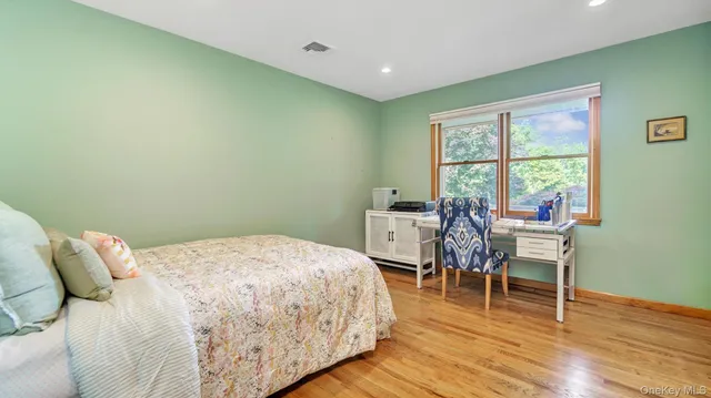 $995,000 | 181 Landing Lane, Baiting Hollow, NY 11933