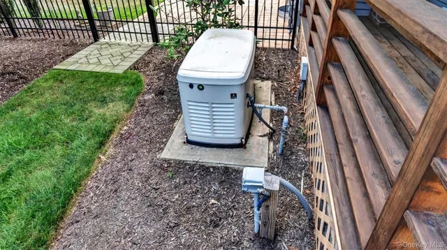 $995,000 | 181 Landing Lane, Baiting Hollow, NY 11933