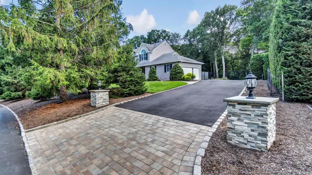 $995,000 | 181 Landing Lane, Baiting Hollow, NY 11933