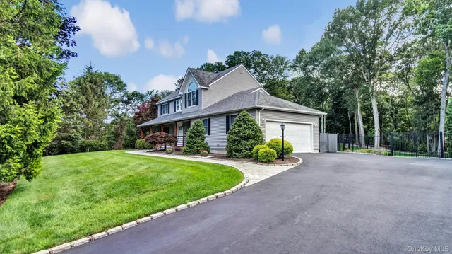 $995,000 | 181 Landing Lane, Baiting Hollow, NY 11933