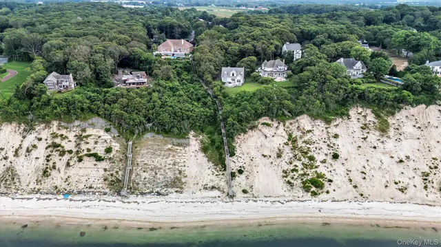 $995,000 | 181 Landing Lane, Baiting Hollow, NY 11933