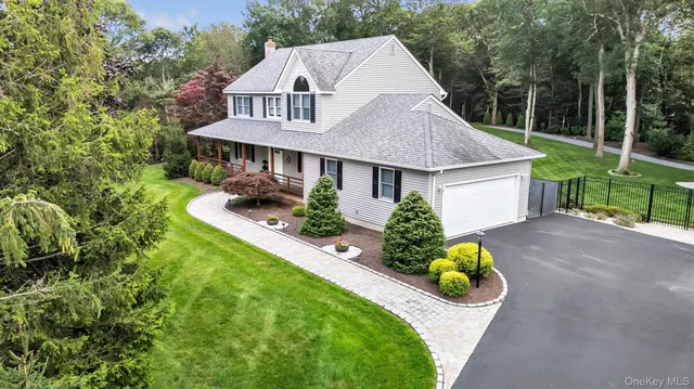 $995,000 | 181 Landing Lane, Baiting Hollow, NY 11933