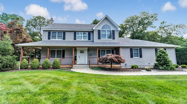 $995,000 | 181 Landing Lane, Baiting Hollow, NY 11933