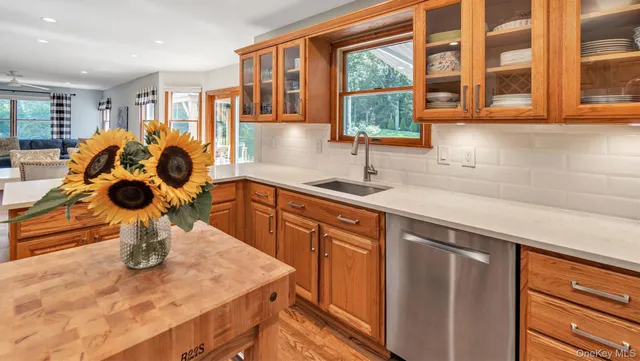 $995,000 | 181 Landing Lane, Baiting Hollow, NY 11933