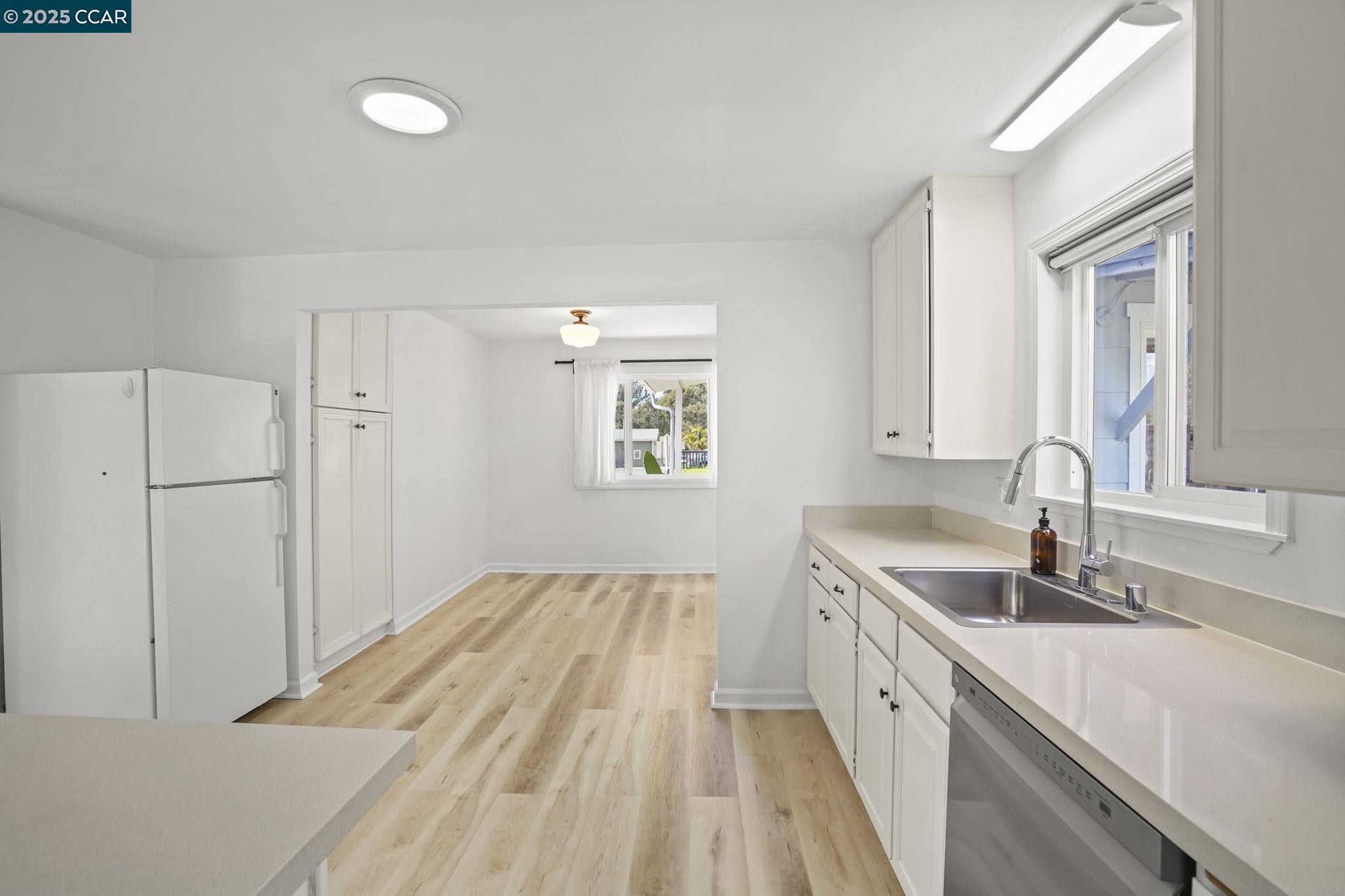 742 La Paloma Road El Sobrante, CA 94803 - Photo 11 of 24