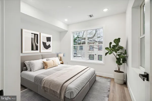 $1,825 | 2330 Frankford Avenue, Unit 3, Philadelphia, PA 19125