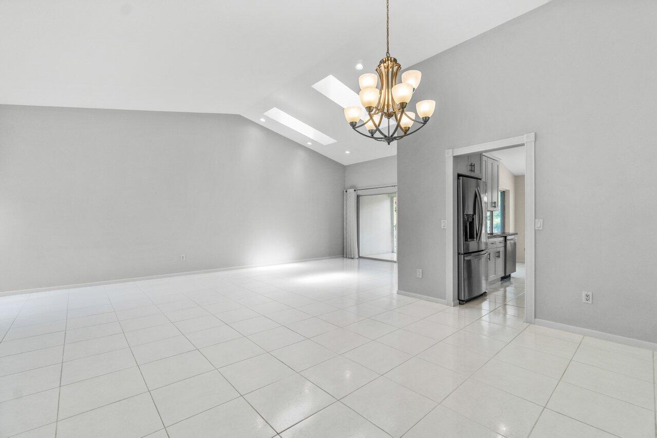 17050 Emile Street, Unit 6 Boca Raton, FL 33487 - Photo 15 of 27 015-17050EmileStreet-BocaRaton-FL-33487-