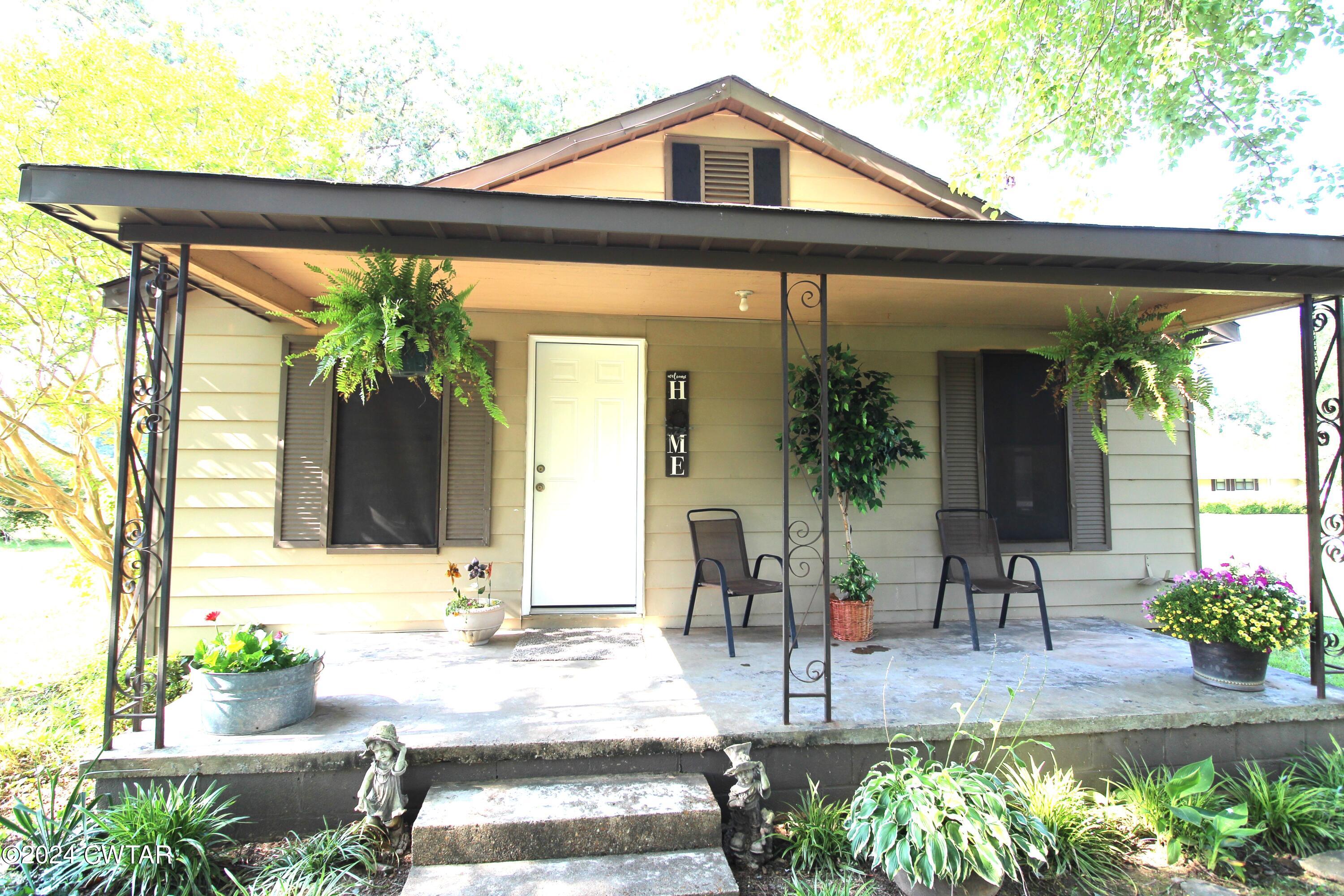 33 Hughes Loop Milan, TN 38358 - Photo 1 of 25 Front Exterior