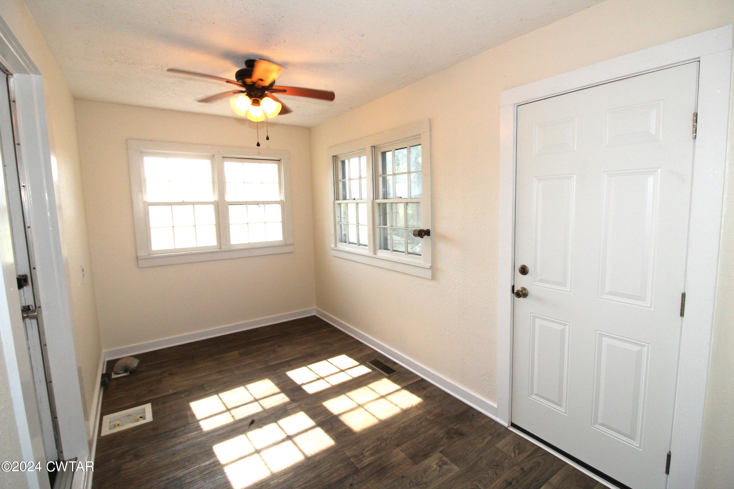 33 Hughes Loop Milan, TN 38358 - Photo 24 of 25 Laundry Room
