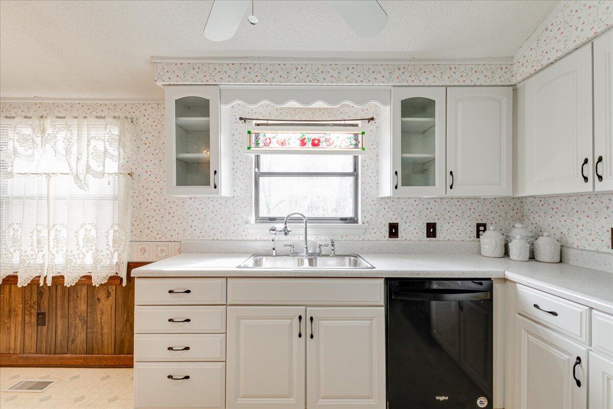 720 Stone Crest Circle Chattanooga, TN 37421 - Photo 13 of 30 07-720 Stone Crest Cir-7