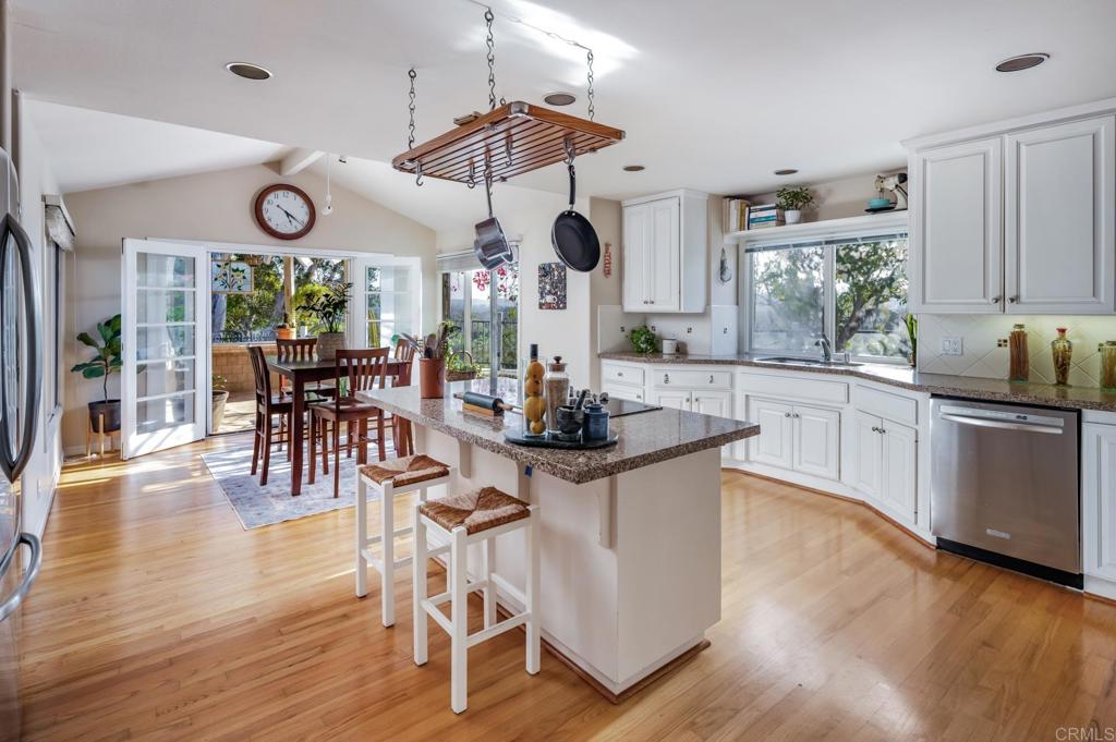 3105 Caminito Ricardo Encinitas, CA 92024 - Photo 6 of 50 Gallery Image 6