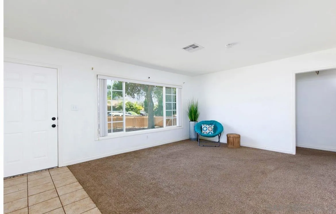 834 Maria Avenue Spring Valley, CA 91977 - Photo 8 of 15
