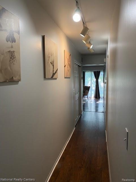 27384 Evergreen Road Lathrup Village, MI 48076 - Photo 18 of 26