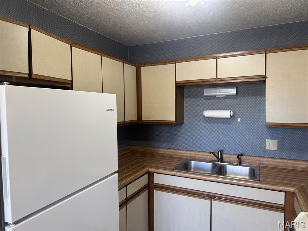 106 Osterhage Drive, Unit B Waterloo, IL 62298 - Photo 4 of 9