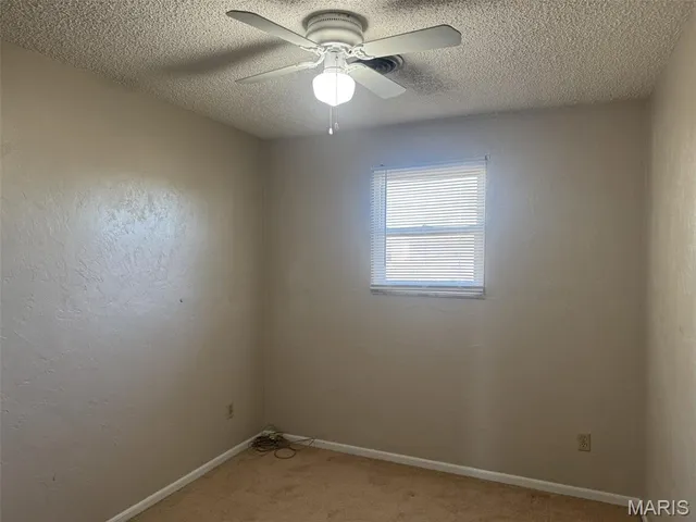 $895 | 106 Osterhage Drive, Unit B, Waterloo, IL 62298