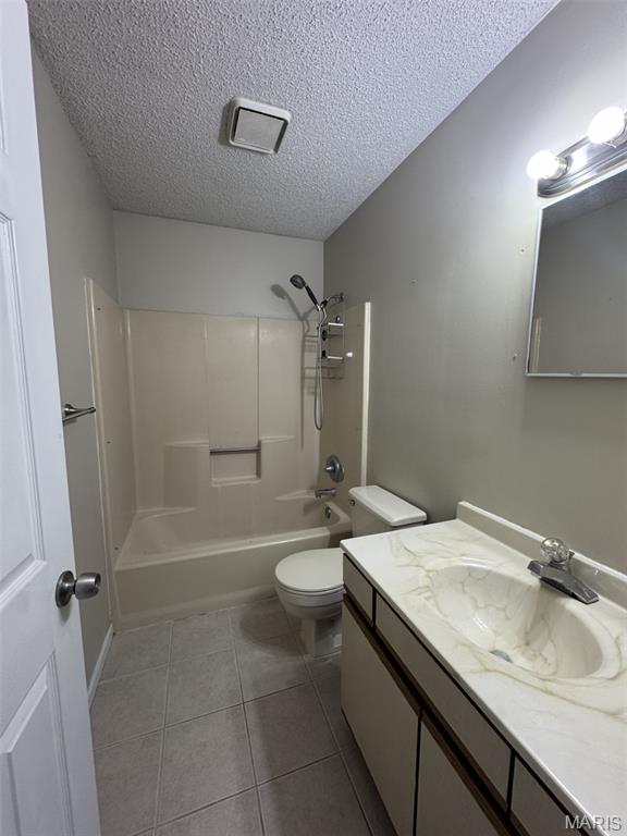 106 Osterhage Drive, Unit B Waterloo, IL 62298 - Photo 7 of 9