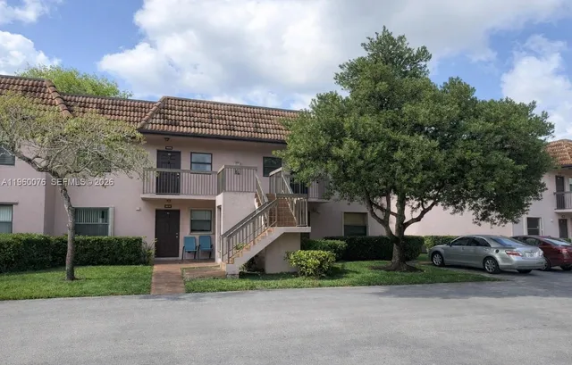 $2,200 | 10541 Northwest 10th Street, Unit 103, Pembroke Pines, FL 33026
