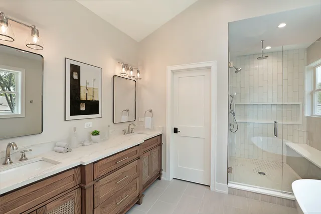 a picture of a building