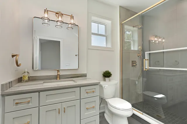 $1,999,000 | 1060 Cedar Lane, Northbrook, IL 60062